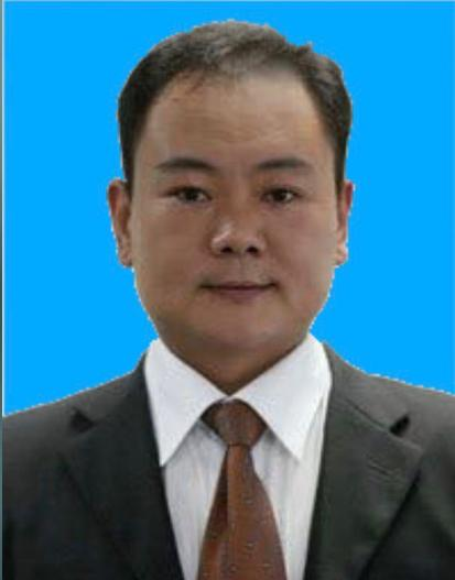 刘  锐